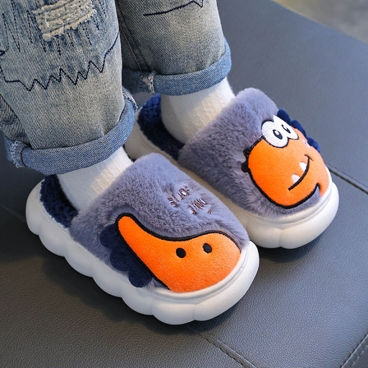 Winter%20children's%20cotton%20slippers%20for%20boys%20and%20girls,%20anti%20slip%20and%20warm%20bags,%20and%20parent-child%20fuzzy%20and%20plush%20home%20baby%20cotton%20-%20Image%204