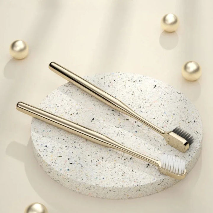 1/2/4/8Piece%20Toothbrush%20Gold%20Silver%20Toothbrush%20Adult%20Toothbrush%20Medium%20Hard%20Mane%20Elegant%20Shining%20Toothbrush%20-%20Image%205
