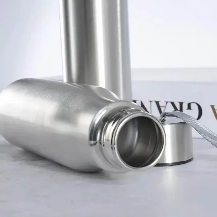 1000ml/750ml%20Portable%20Hot%20Cold%20Water%20Bottle%20for%20Travel%20Camping%20Sports%20Drink%20Bottles%20Drinkware%20Cup%20Stainless%20Steel%20Water%20Bottle%20-%20Image%203