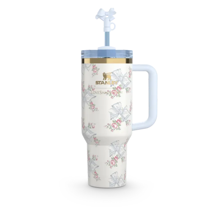 The%20Stanley%20X%20LoveShackFancy%20Holiday%20Quencher%20%7C%2040%20OZ%20%7C%2020%20OZ%20%7C%20Original%20Stanley%20tumbler%20%7C%20Sipper%20mug%20-%20Image%205