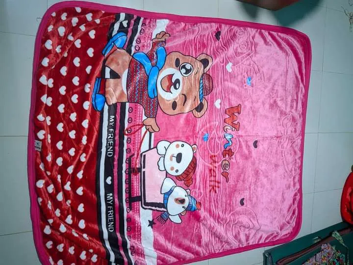 Baby%20%20Swaddle%20Blanket,%20Baby%20Dotted%20minky%20Blanket%20living%20Room%20Camping,%20Travel%20%20Teen%20soft%20Blanket%20-%20Image%206