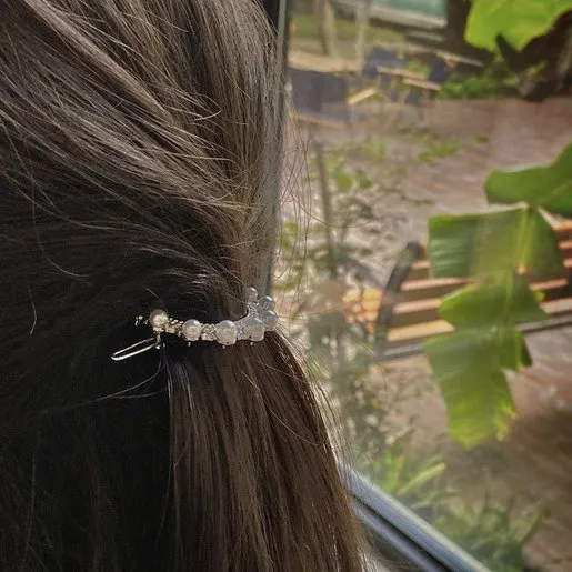 Korea%20Pearl%20Hair%20Clip%20Snap%20Barrettes%20-%20Stylish%20Multi-Color,%20Lightweight,%20Perfect%20for%20Parties%20and%20Ceremonies%20-%20Image%207