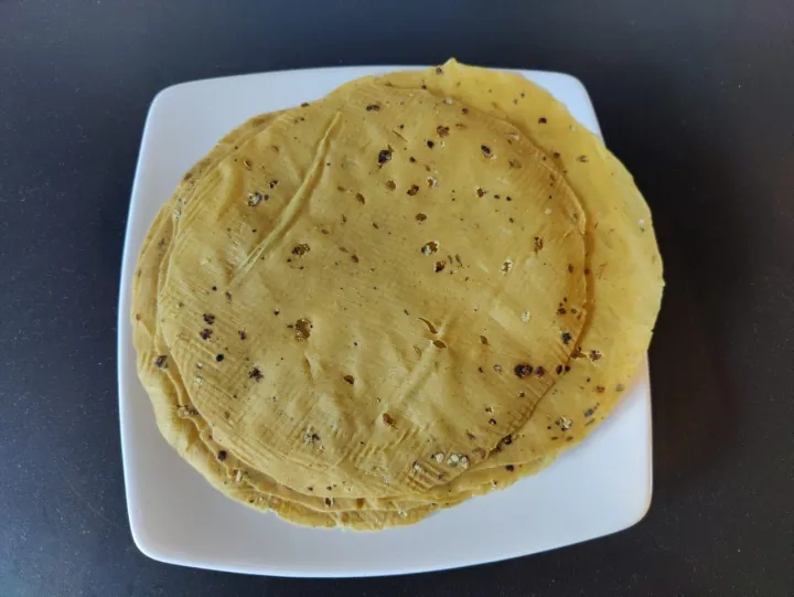 200%20grams%20homemade%20daal%20papad%20-%20Image%204