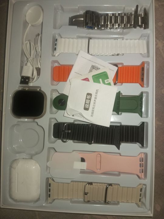 Smart%20Watch%20with%20Ear%20buds%20-%20Image%206