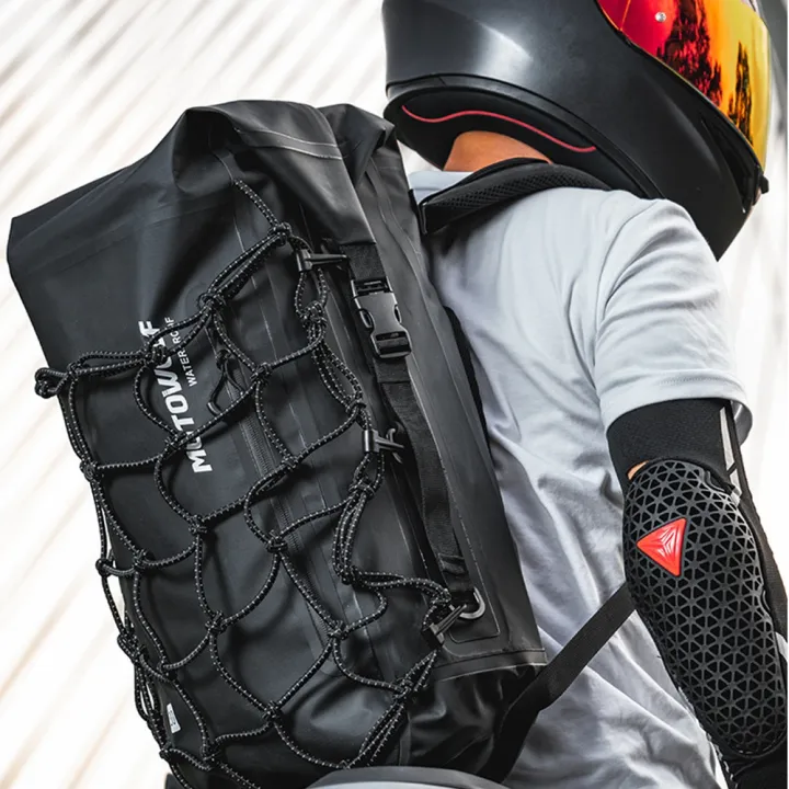Motorcycle%20Backpack%20Men%20Women%20Waterproof%20Bag%20Full%20Face%20Helmet%20Backpack%20Rider%20Bag%20Reflective%20Travel%20Bag%20Motorcycle%20Helmet%20Bags%20-%20Image%204