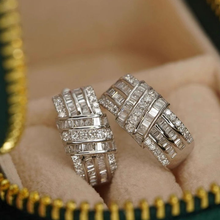 Huitan%20Modern%20Fashion%20Design%20Women's%20Hoop%20Earrings%20Luxury%20Cubic%20Zirconia%20Statement%20Female%20Earrings%20for%20Wedding%20Party%20Jewelry%20-%20Image%207