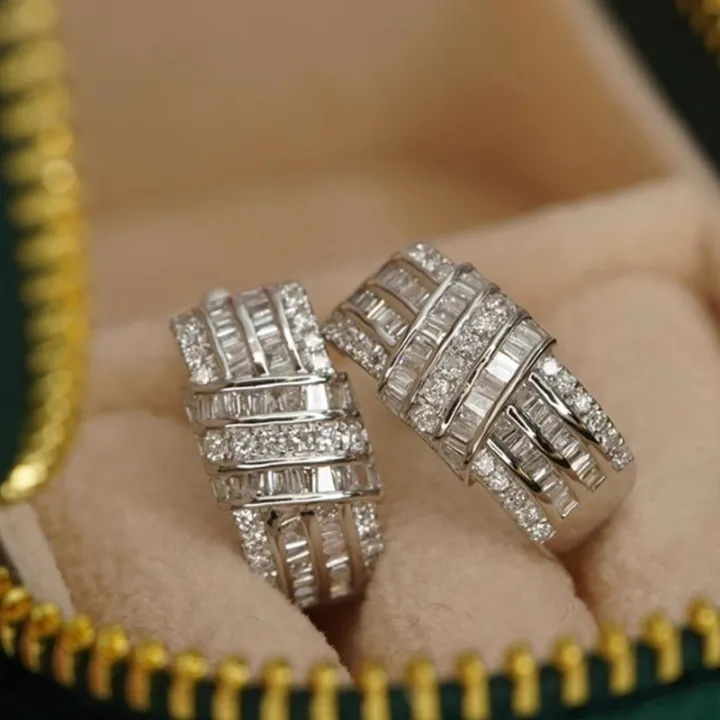 Huitan%20Modern%20Fashion%20Design%20Women's%20Hoop%20Earrings%20Luxury%20Cubic%20Zirconia%20Statement%20Female%20Earrings%20for%20Wedding%20Party%20Jewelry%20-%20Image%207