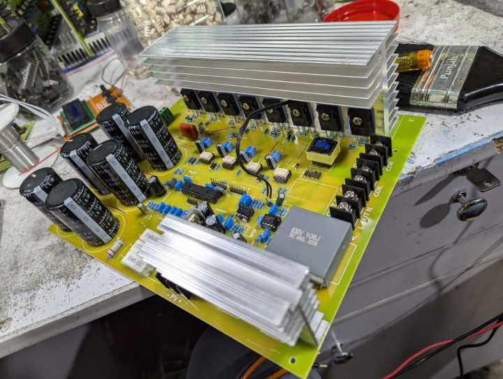 solar%20inverter%20-%20Image%204