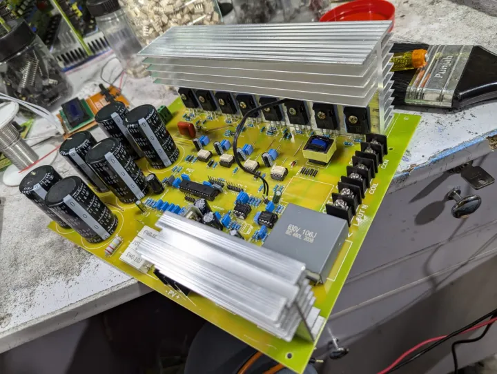 solar%20inverter%20-%20Image%204