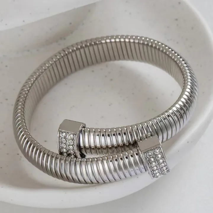 European%20and%20American%20Ins%20Internet%20celebrity%20elastic%20bracelets%20with%20unique%20style,%20fashionable,%20simple%20and%20high-end%20stainless%20ste%20-%20Image%202