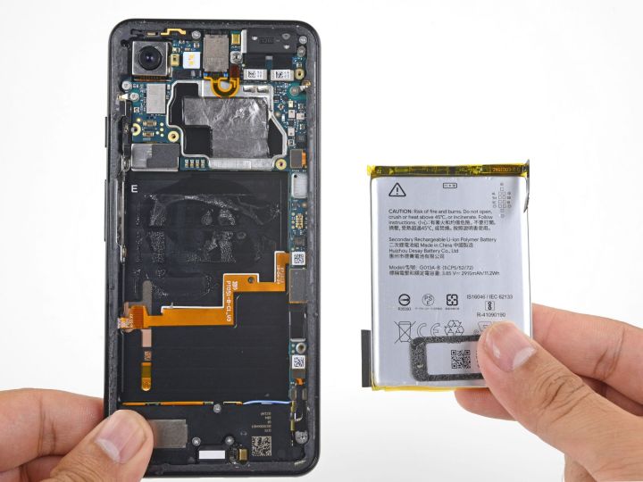 Google%20Pixel%203%20Replacement%20Phone%20Battery%20-%20Image%203