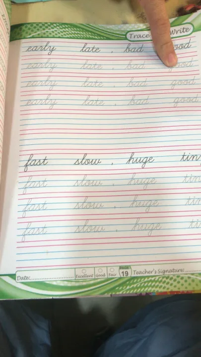 English%20cursive%20writing%20book%20pack%20of%205%20premium%20quality%20beginners%20to%20advance%20level%20join%20writing%20practice%20-%20Image%204