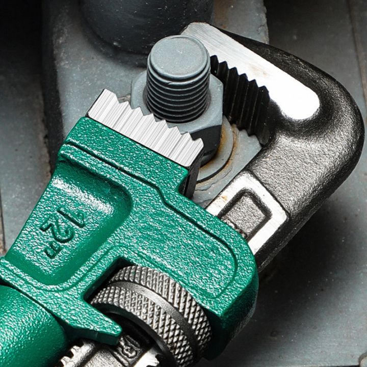 Heavy%20Duty%20Carbon%20Steel%20Straight%20Pipe%20Wrench%2010",%2012",%2014",%2018"%20Pipe%20Plier%20Universal%20Industrial%20Adjustable%20Plumbing%20Hand%20Wrench%20-%20Image%205