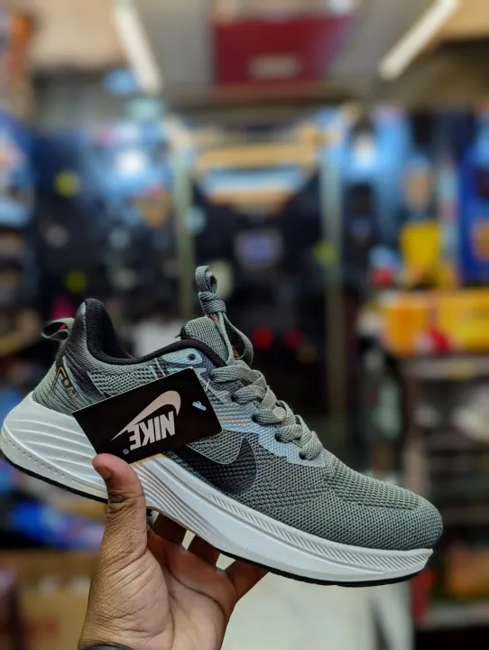 Nike%20sport%20shoes%20for%20men%20-%20Image%203