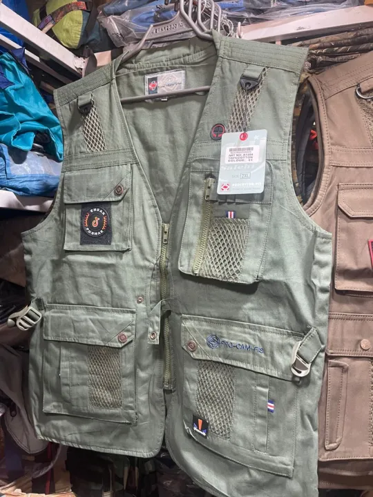 Men's%20Multi-Pocket%20Utility%20Jacket%20-%20Versatile%20&%20Stylish%20Outdoor%20Wear%20-%20Image%204