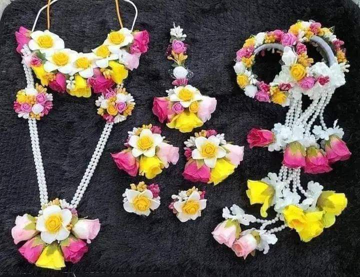 Artificial Floral Bridal Jewellery Set For  Women