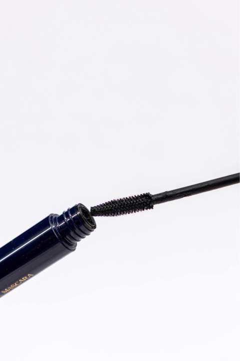 Lasya%20Volume%20Mascara%20Beauty%20Makeup%20Eyelashes%20Enhancing%20Cosmetics%20-%20Image%204