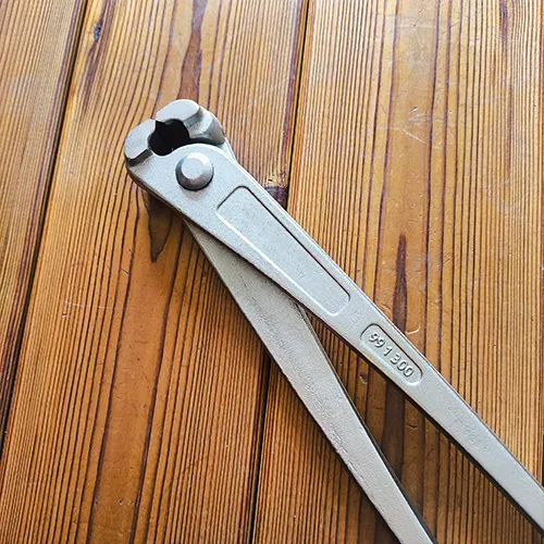 walnut%20pliers%20labor-saving%20wire%20tie%20pliers%20pulling%20nails%20woodworking%20up%20nails%20top%20cutting%20pliers%20pulling%20nails%20shoe%20repair%20tools%20-%20Image%206