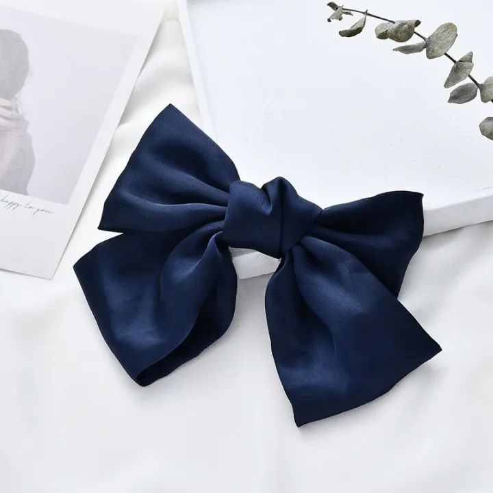 Pack%20Of%201%20Silk%20Big%20Bow%20HairClip%20-%20Image%203