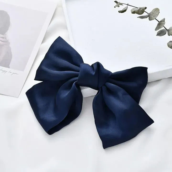 Pack%20Of%201%20Silk%20Big%20Bow%20HairClip%20-%20Image%203