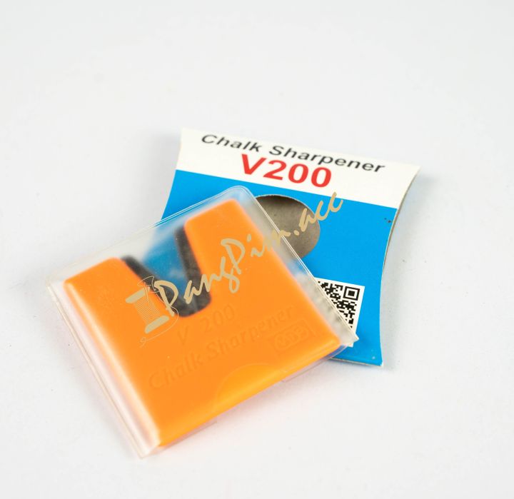 VIP%20chalk%20sharpener,%20Triangle%20chalk%20sharpener%20(with%20two%20small,%20large)%20-%20Image%204