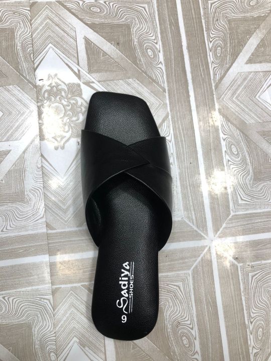 Women's%20Slim%20and%20Fit%20Flat%20Slipper%20Sandal%20%7C%20Pati%20Slipper%20-%20Image%202