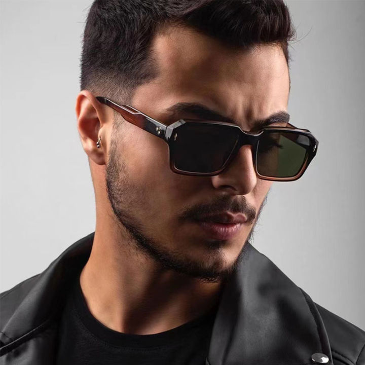 2024 New Square Sunglasses Personalized Sunscreen Ink High Quality Men's Retro Black Classic Rivet Fashion Glasses