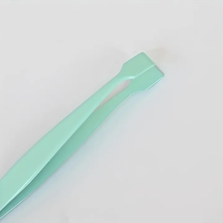 Precision%20Lower%20Lash%20Applicator%20Beginner%20Eyelash%20Tweezers%20with%20Flat%20Wide%20Tips%20Premium%20Stainless%20Steel%20Lash%20Applicator%20Non-Slip%20-%20Image%205