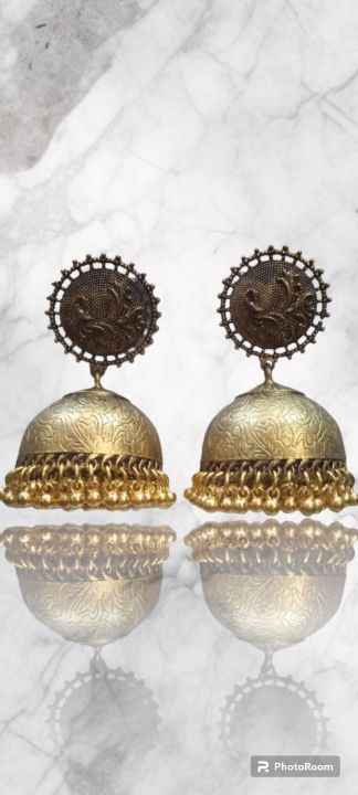 Antique%20Golden%20Jhumkas%20-%20Image%204