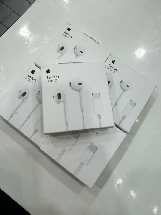 Original%20USB-C%20In-Ear%20Headphones%20Type%20C%20Wire%20Earphone%20Earbuds%20For%20iPhone%2015%20Pro%20Max%2015%20Series%20Stereo%20Bass%20Earpiece%20With%20Microphone%20Gaming%20Headset%20For%20iPad%20Pro%20Macbook%20without%20Bluetooth%20%5BApple%20MFi%20Certified%5D%20All%20iOS%20System(Box%20pack)%20-%20Image%202