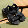 A Pair of Men's New Summer Sandals, Wear-Resistant, Fashionable and Casual Sports Shoes, Beach Shoes. 