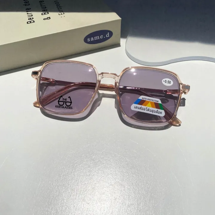 Blue%20auto%20optical%20filter%20(color%20changing)%20photochromic%20zy2055%20anti-blue%20light%20male%20and%20female%20sun%20glasses%20with%20destination%20-%20Image%204