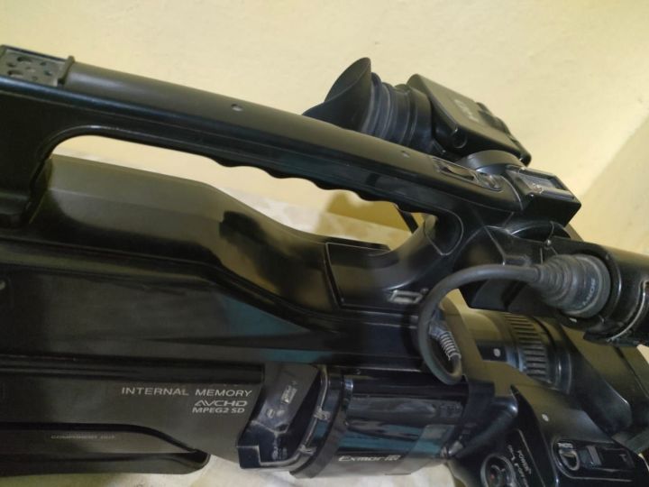 sony%20P1500%20Camera%20in%20Good%20Condition%20%20(Used)%20-%20Image%204