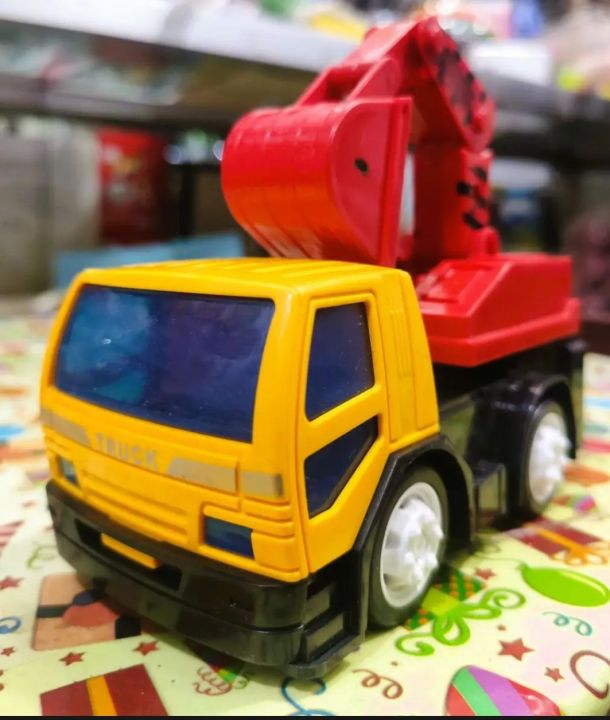 New%20Toy%20Truk-Beku%20fiction%20car%20-%20Image%203