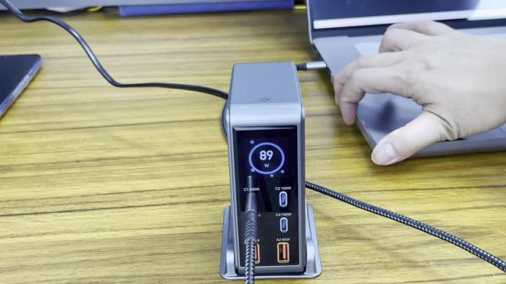 Ubigbuy 300W GaN Charger PPS PD 100W USB Type C 6-Port Digital Display Desktop Fast Charging Station for MacBook iPhone