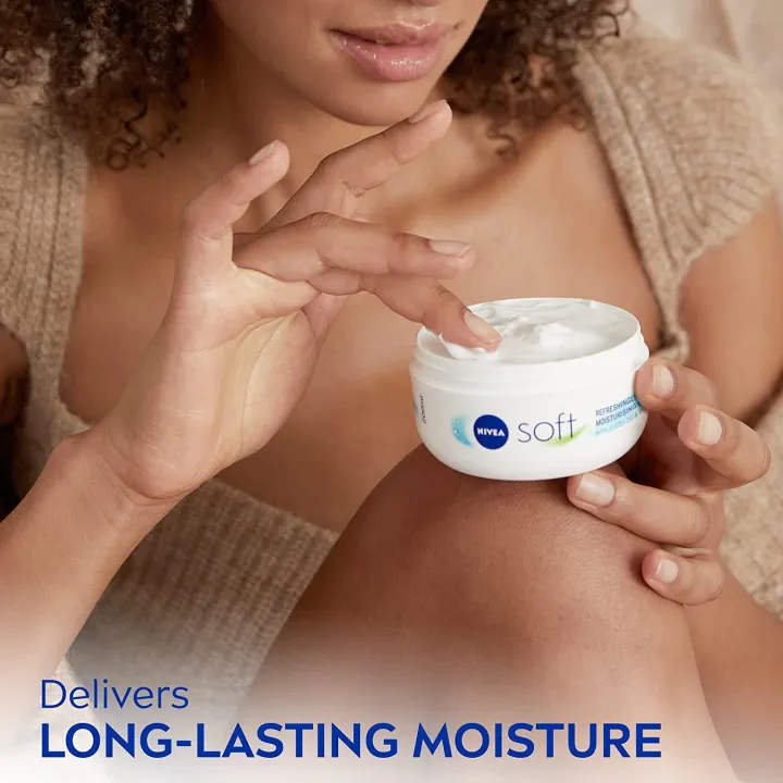 NIVEA%20Soft%20Light%20Moisturizing%20Cream%20-%20200%20ML%20Nivea%20Jar%20Moisturizing%20Cream%20-%20Image%205