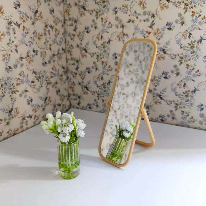 Dollhouse miniature dressing mirror, 1:12 scale, can freely DIY decorate home, bedroom and other scene accessories, holiday