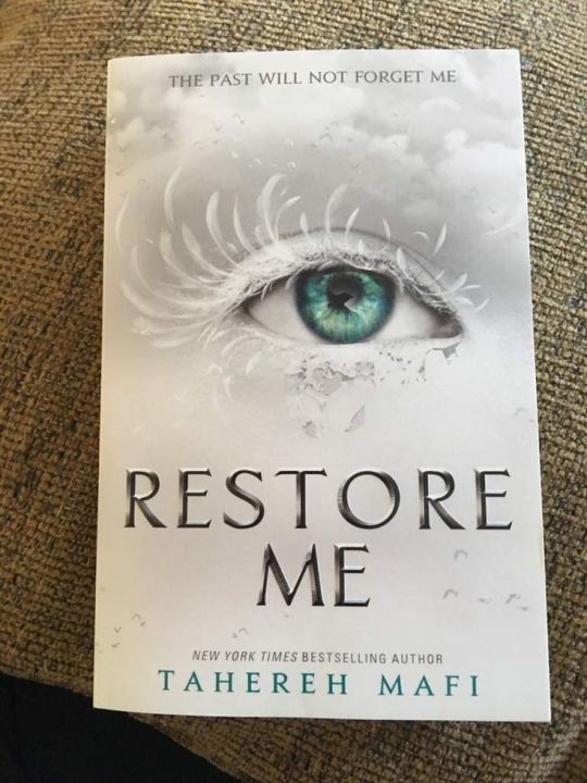 restore%20me%20book%20(%20from%20the%20shatter%20me%20series)%20-%20Image%203