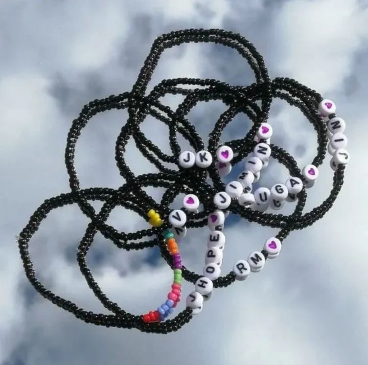 BTS%20Name%20Bracelets%20_Beaded%20purple%20heart%20name%20bracelets%20fkr%20Army%20-%20Image%202