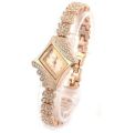 Analog stylish elegant watch for women - Rose gold. 