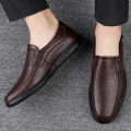 CLOHOO Men's Business Casual Shoes Handmade Layered Cowhide Bottom Leather Footwear for Office And Leisure.