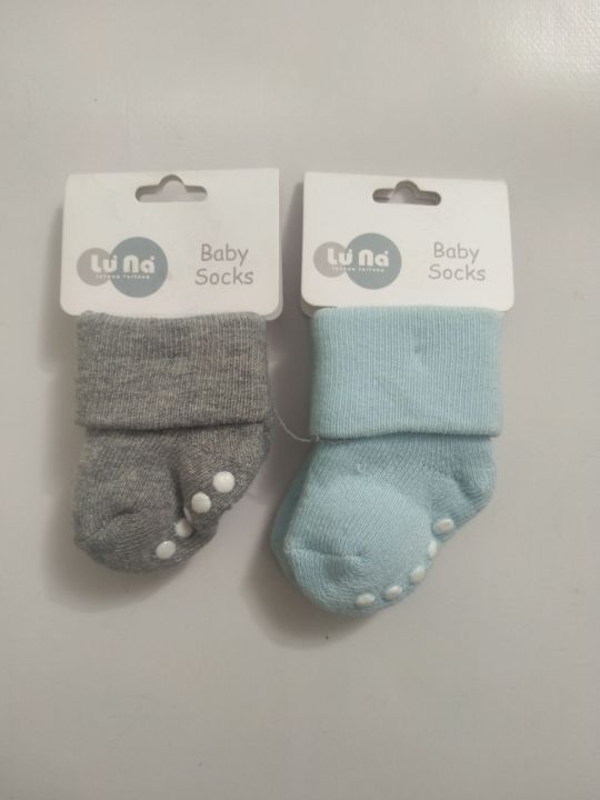 Pack%20of%202%20socks%20for%20newborn%20baby%20-%20Image%206