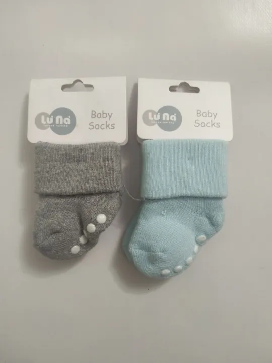 Pack%20of%202%20socks%20for%20newborn%20baby%20-%20Image%206