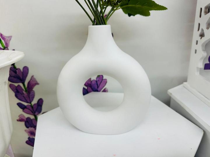 Doughnut Vase