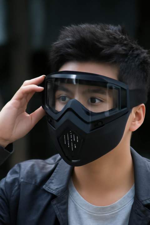 Modular%20Motorcycle%20Bike%20Riding%20Helmet%20Helmet%20Face%20Cover%20for%20biker%20White%20Glass%20-%20Image%204