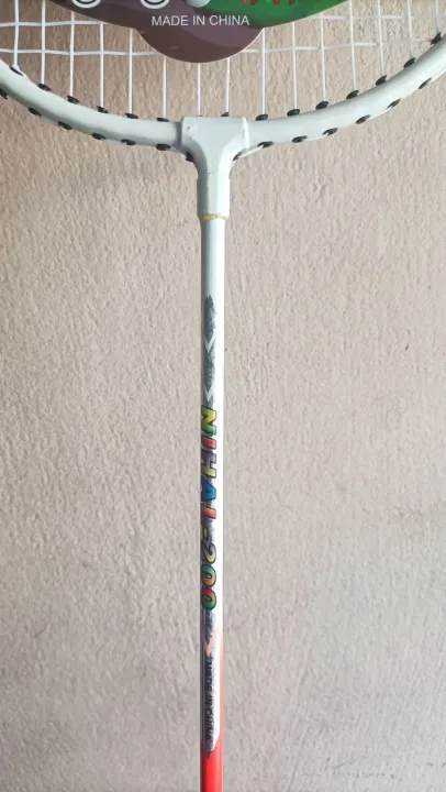Badminto%20Racket%20Pro%20Young%20Nihal%20200%20with%20Wonderful%20Grip-1p%20-%20Image%204