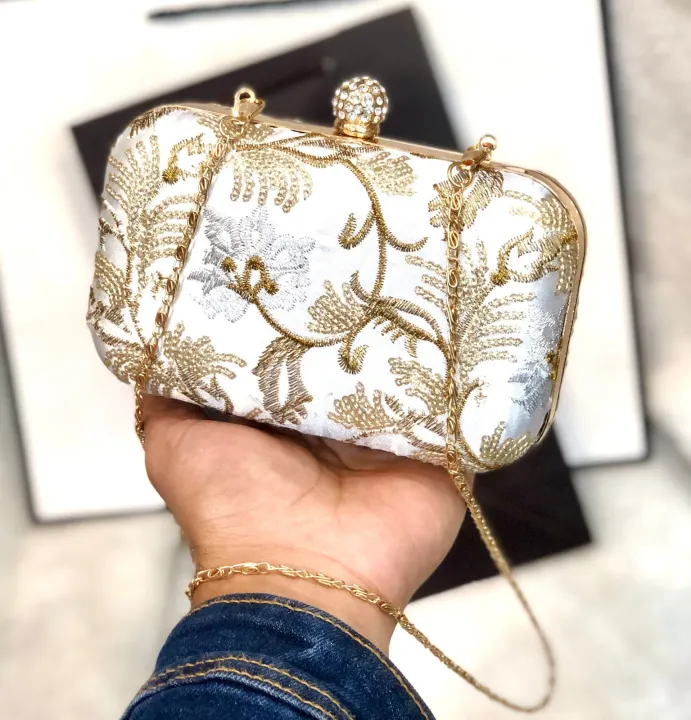 Beautiful%20and%20luxury%20womens%20occasion%20cluch%20with%20full%20of%20embroidery%20-%20Image%206