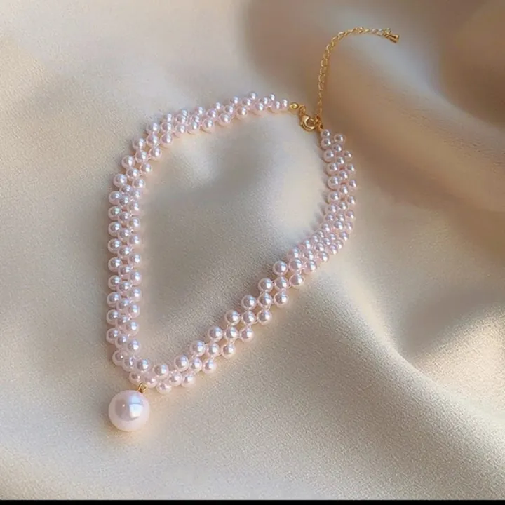 stylish%20pearl%20choker%20for%20Girls%20and%20woman%20(Korean%20design)%20-%20Image%204