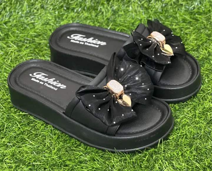 New%20Butterfly%20Net%20Design%20Thick%20Sole%20Slippers%20%E2%80%93%20Stylish%20Sandals%20for%20Girls,%20Ladies%20&%20Women%20-%20Image%203