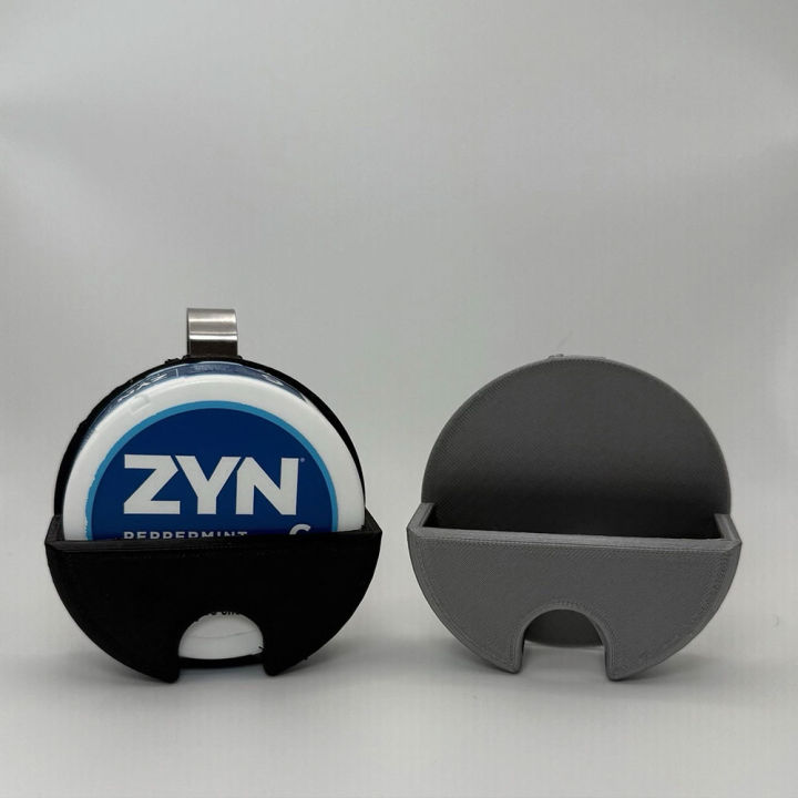 ZYN%20Car%20Visor%20Clip%20-%20Durable%20plastic%20for%20ZYN%20cans,%20compatible%20with%20most%20car%20visors%20for%20quick%20access%20and%20stylish%20storage%20-%20Image%203